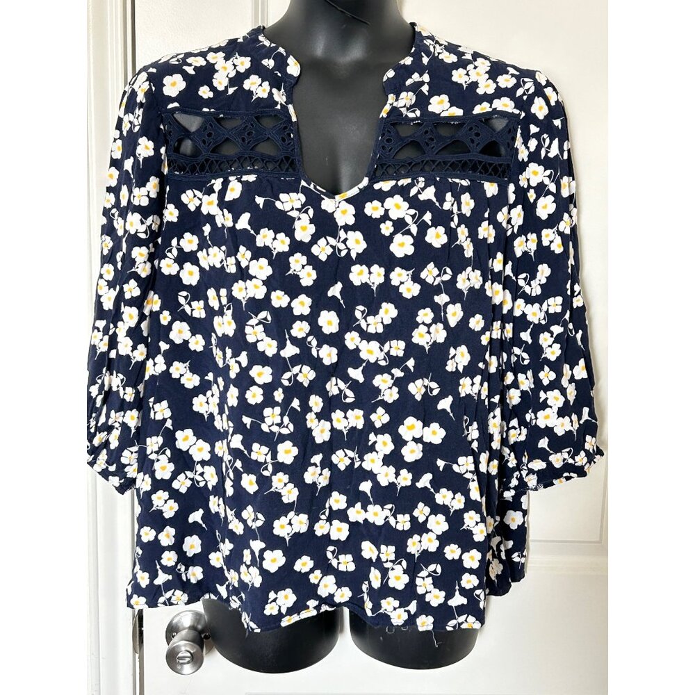 Floral Navy Blue Blouse With Crochet Detail & 3/4 Sleeves Size 3XL